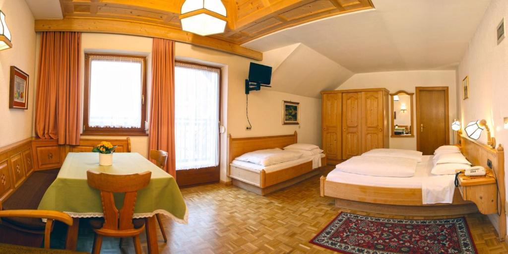 Hotel Dolomiti Madonna Ortisei Kültér fotó