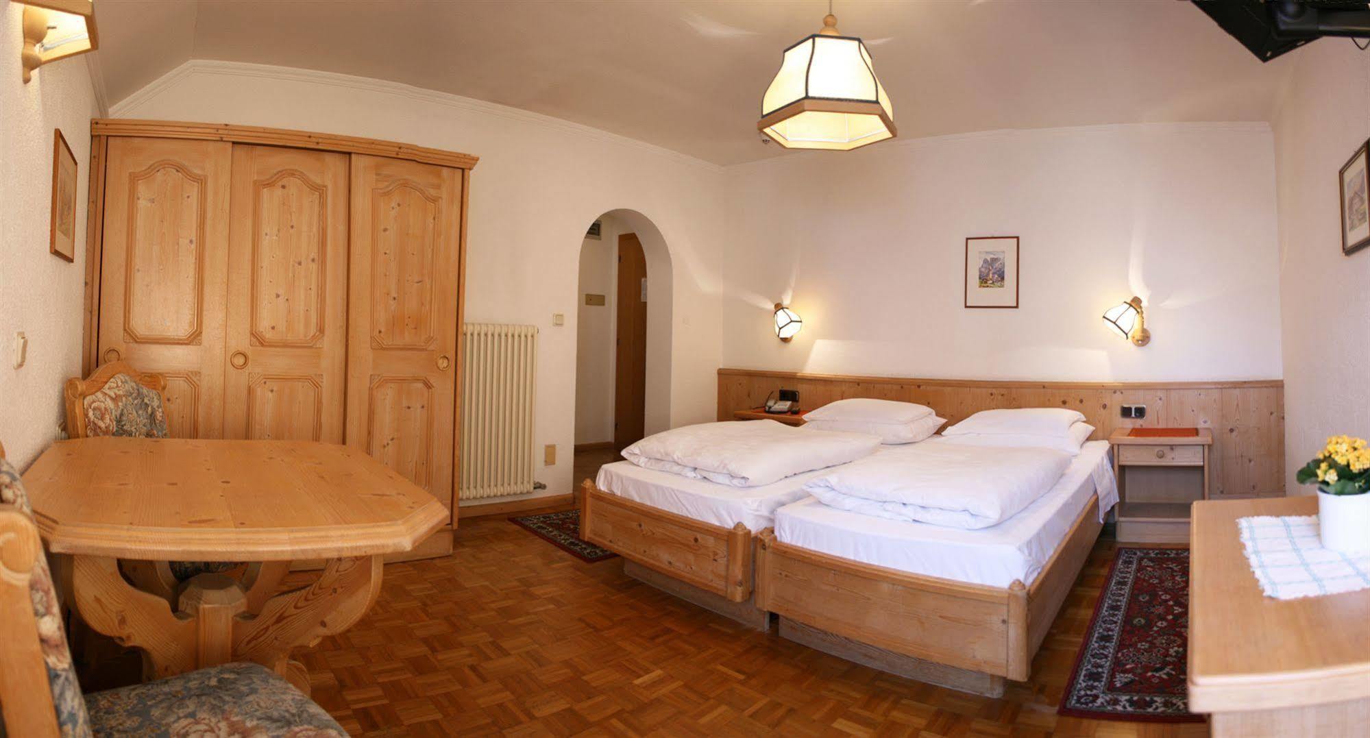 Hotel Dolomiti Madonna Ortisei Kültér fotó