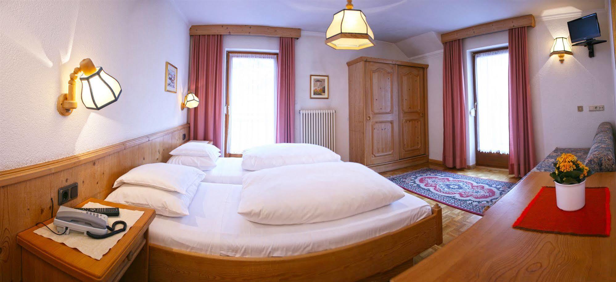 Hotel Dolomiti Madonna Ortisei Kültér fotó